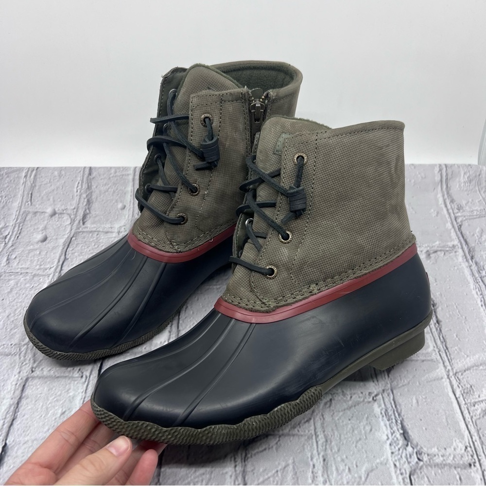 ✨Sperry Women's Saltwater Duck Boot, size 8.5
